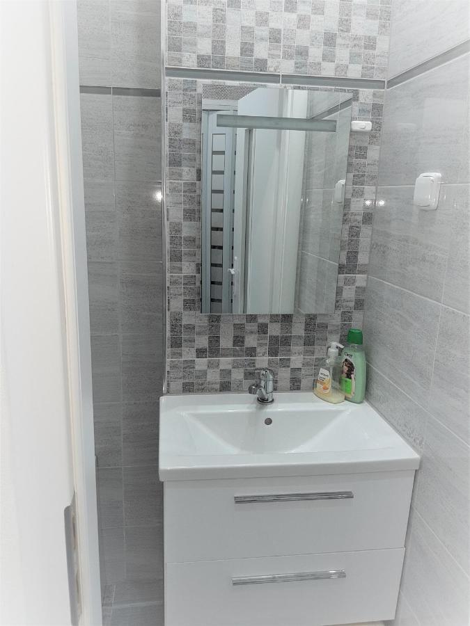 Apartmán Bratislava, Kraskova 2 - širšie centrum Exterior foto